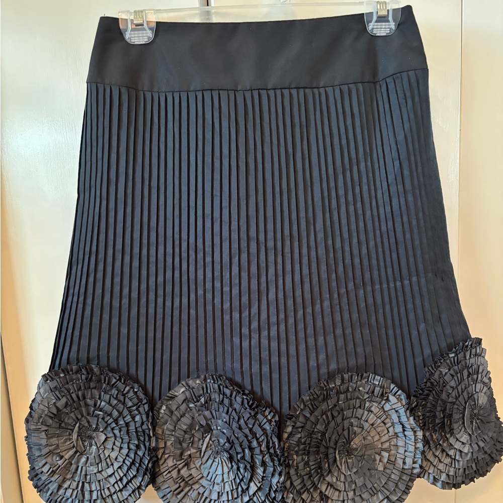 Black skirt